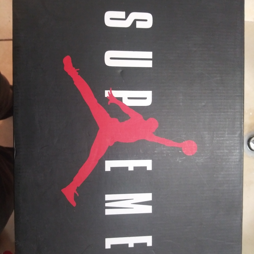 Jordan 5s - Picture 2 of 6